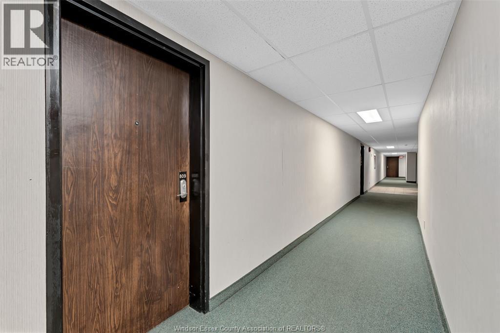 1-bedroom Single Family at 120 Pickering #809, Amherstburg — photograph 3