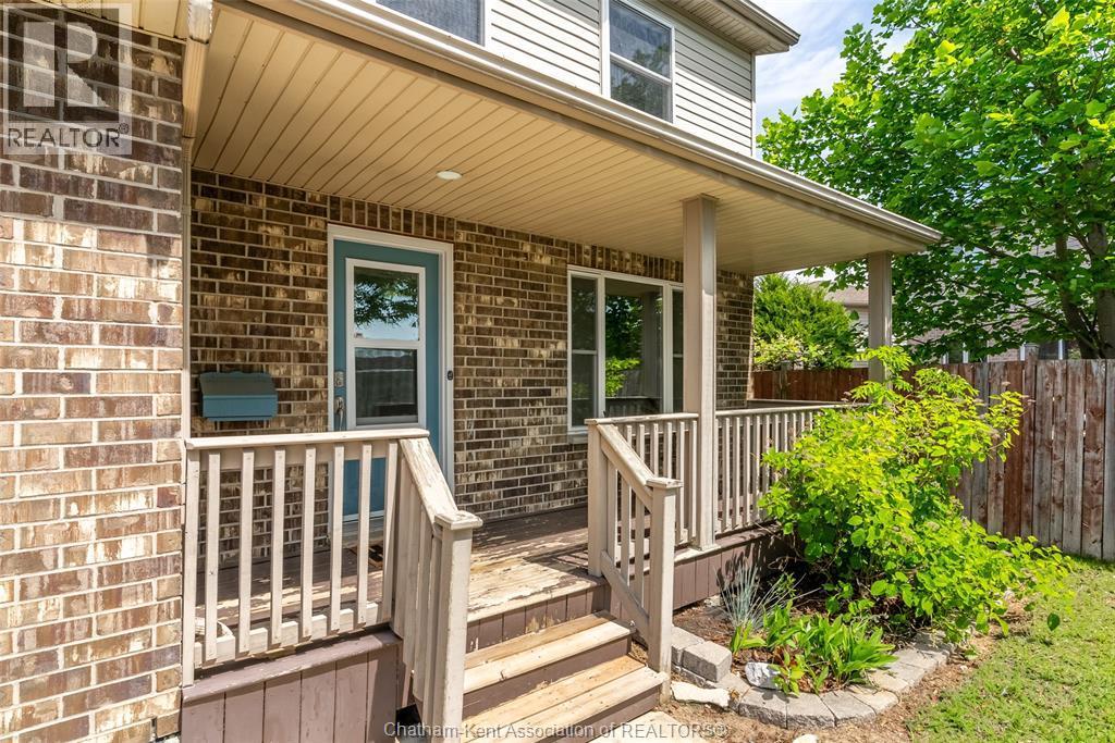 4-bedroom Single Family at 270 Greenfield Lane, Chatham — photograph 3