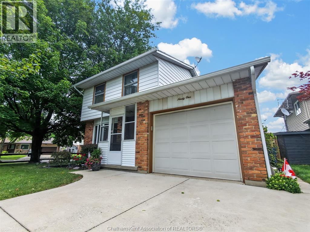 3-bedroom Single Family at 91 Northland Drive, Chatham — photograph 3