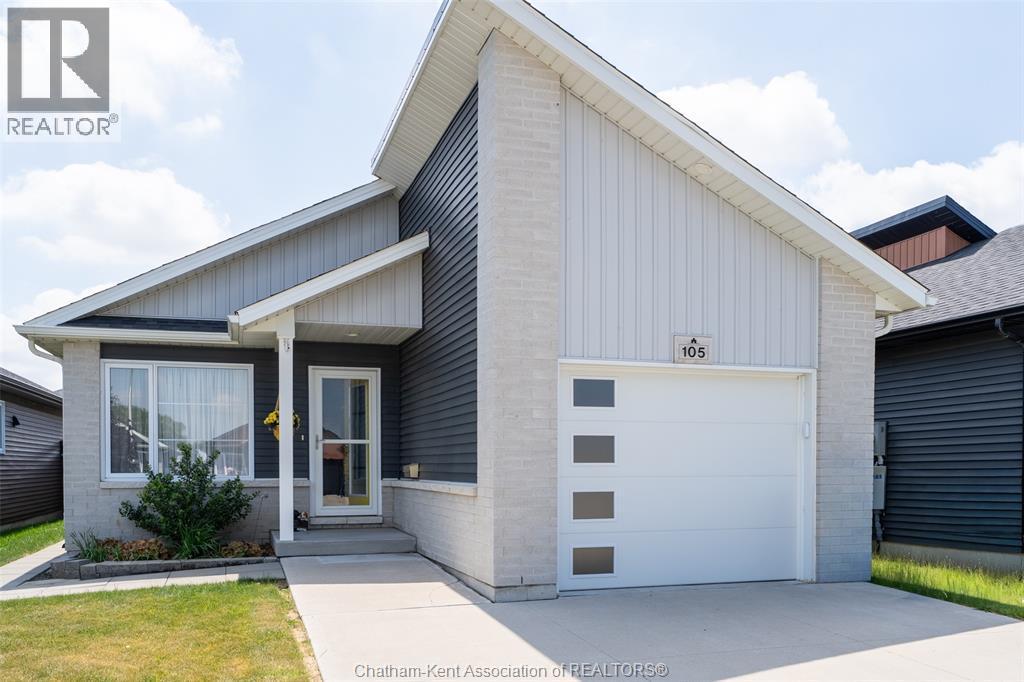Single Family — 105 Moonstone Crescent, Chatham, Ontario
