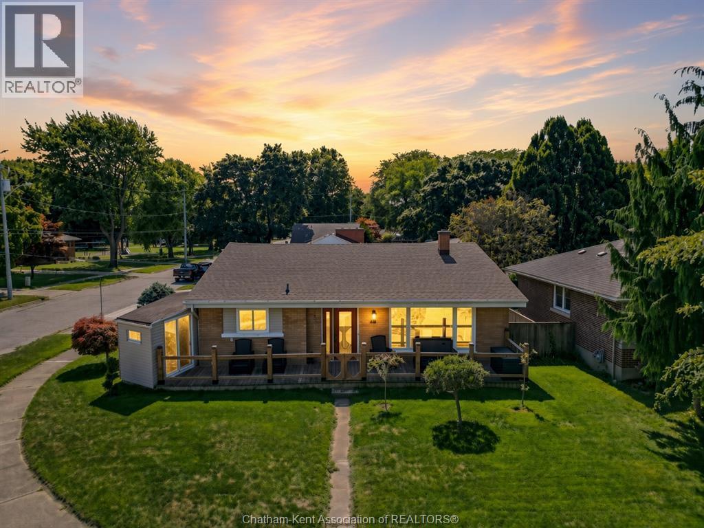 Single Family — 46 Highland Drive, Chatham, Ontario