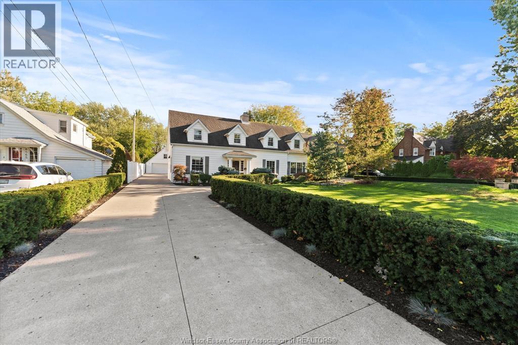 4-bedroom Single Family at 6545 Riverside Drive, Windsor — photograph 3