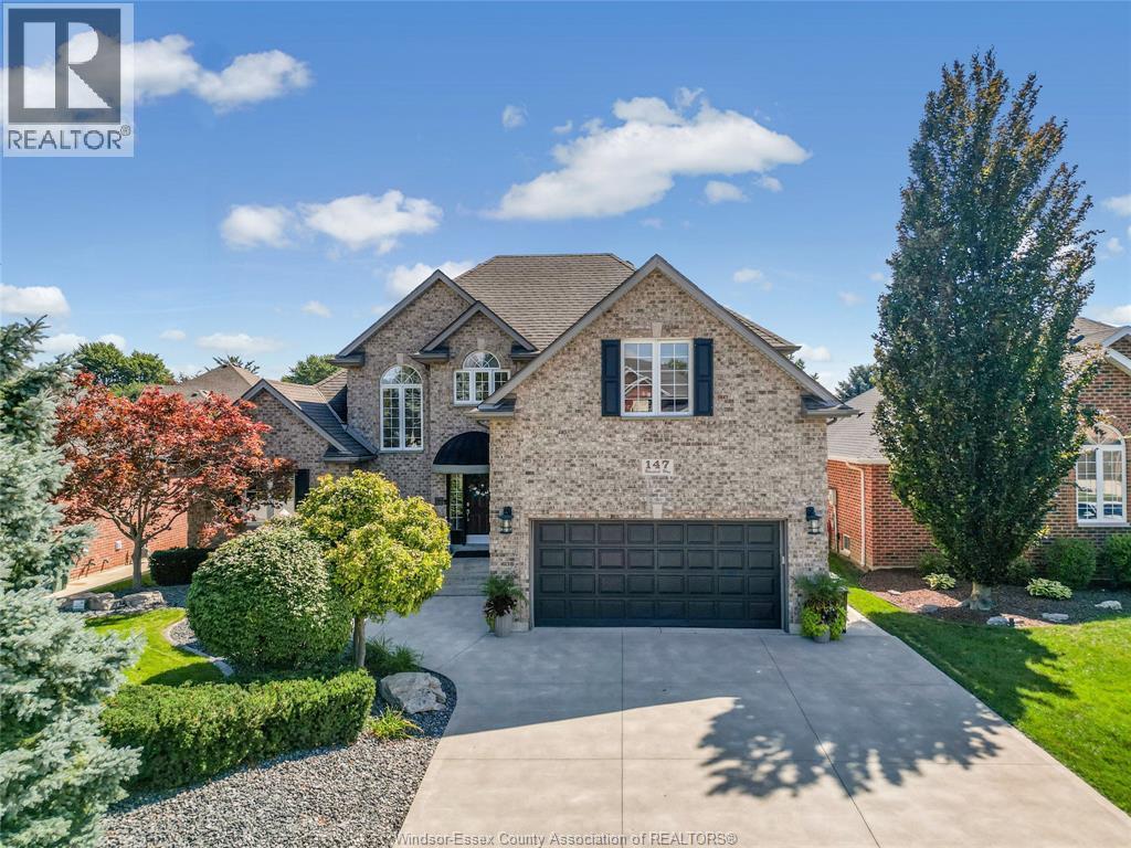 5-bedroom Single Family at 147 Walstedt Way, Lakeshore — primary photograph