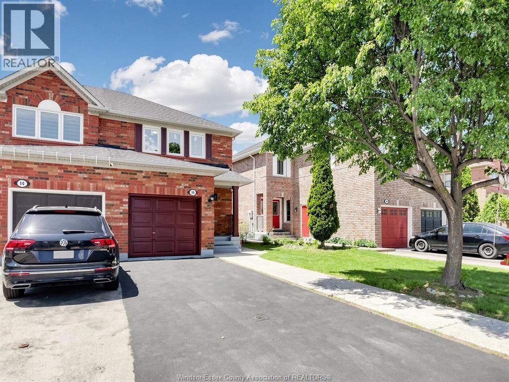 3-bedroom Single Family at 16 Mount Fuji Crescent, Brampton — photograph 3