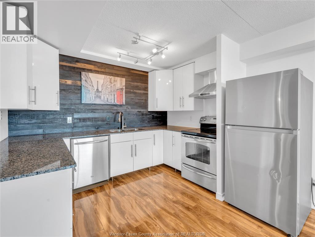 Single Family — 150 Park, Windsor, Ontario