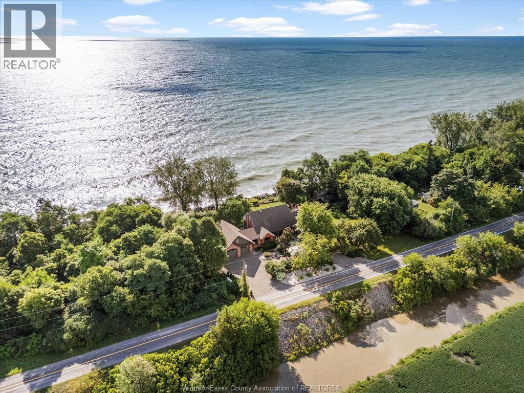 Single Family — 266 East Beach Road, Leamington, Ontario