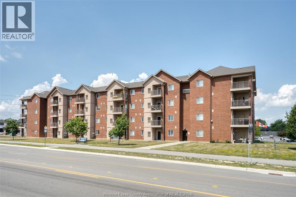 2-bedroom Single Family at 2650 Sandwich West Parkway #411, LaSalle — primary photograph
