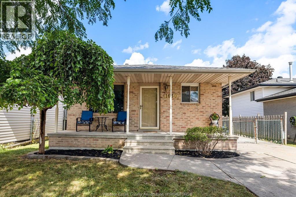 Single Family — 1630 Blue Spring, Windsor, Ontario