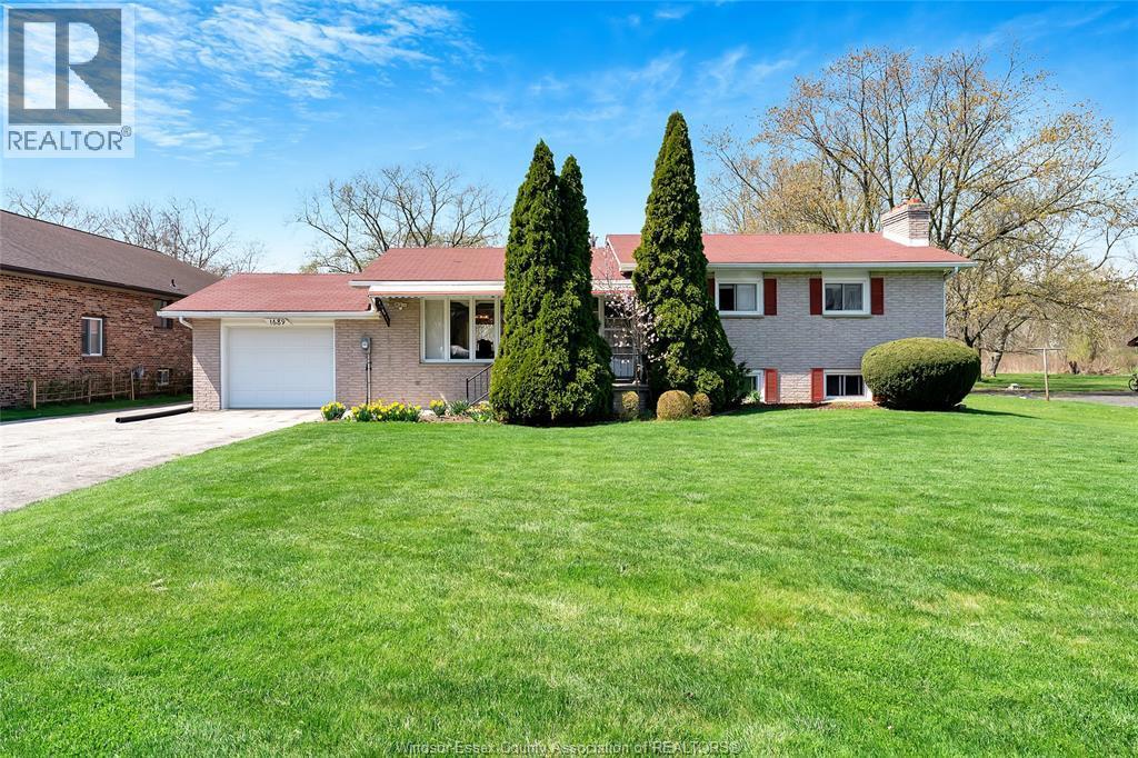 3-bedroom Single Family at 1689 Shawnee, Tecumseh — primary photograph