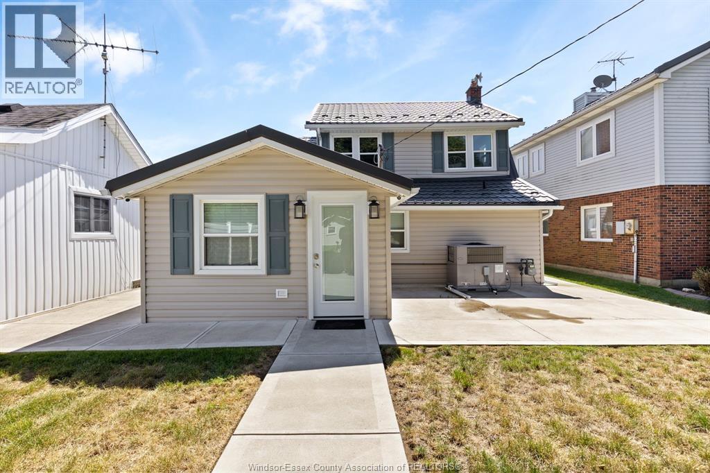 3-bedroom Single Family at 853 Lawrence Avenue, Colchester — primary photograph