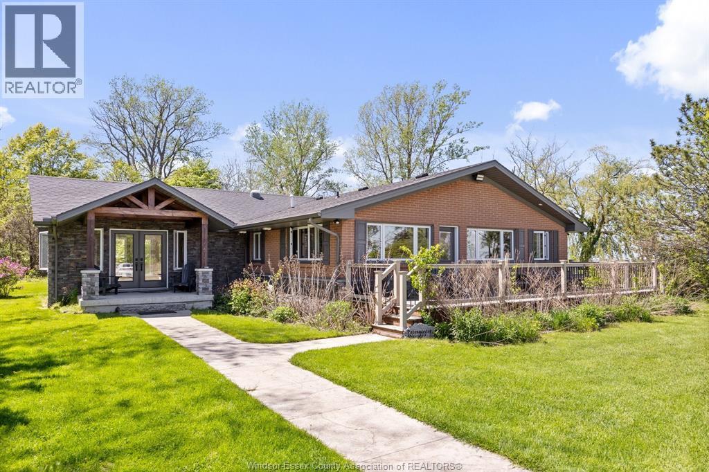 3-bedroom Single Family at 16660 Couture Beach, Lakeshore — primary photograph