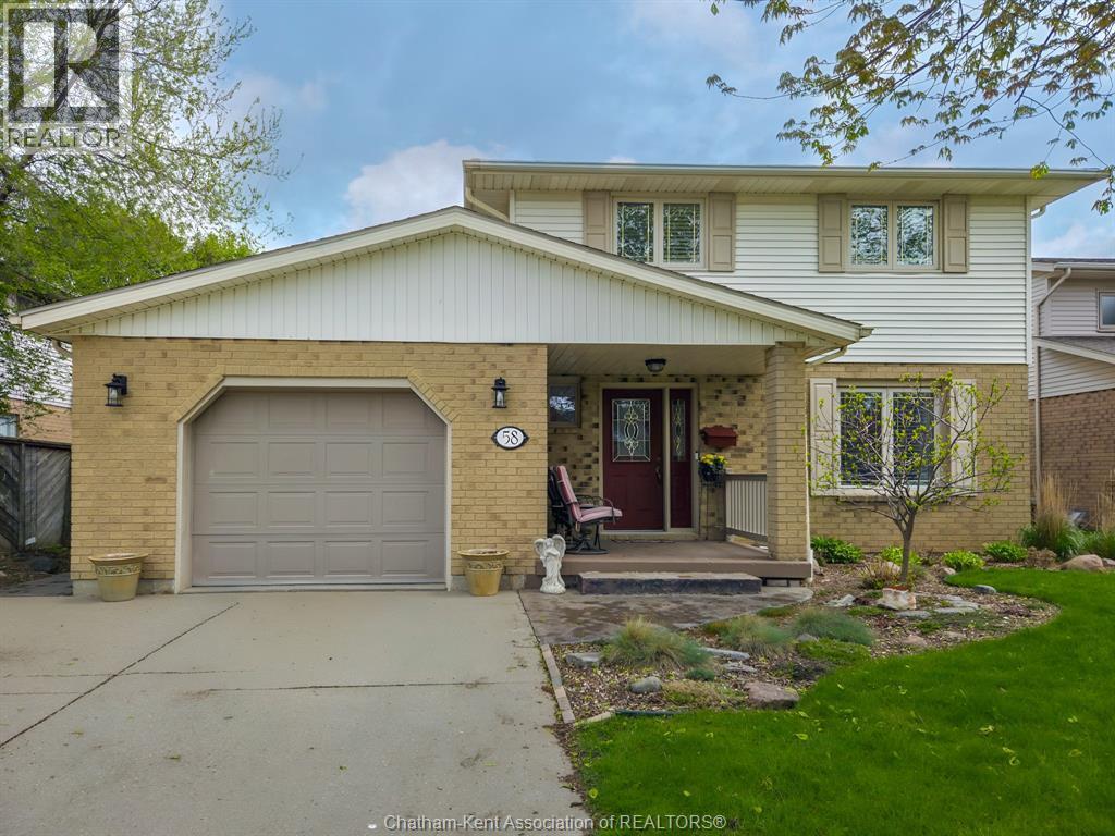 3-bedroom Single Family at 58 Harvest Crescent, Chatham — photograph 3
