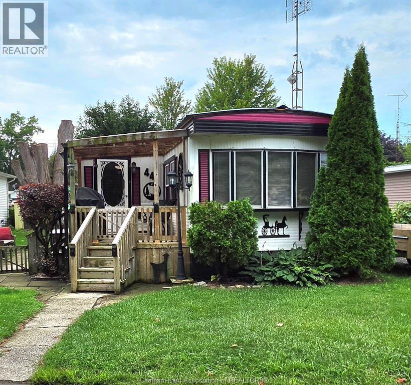 2-bedroom Single Family at 9480 Longwoods Road #44, Chatham-Kent — primary photograph