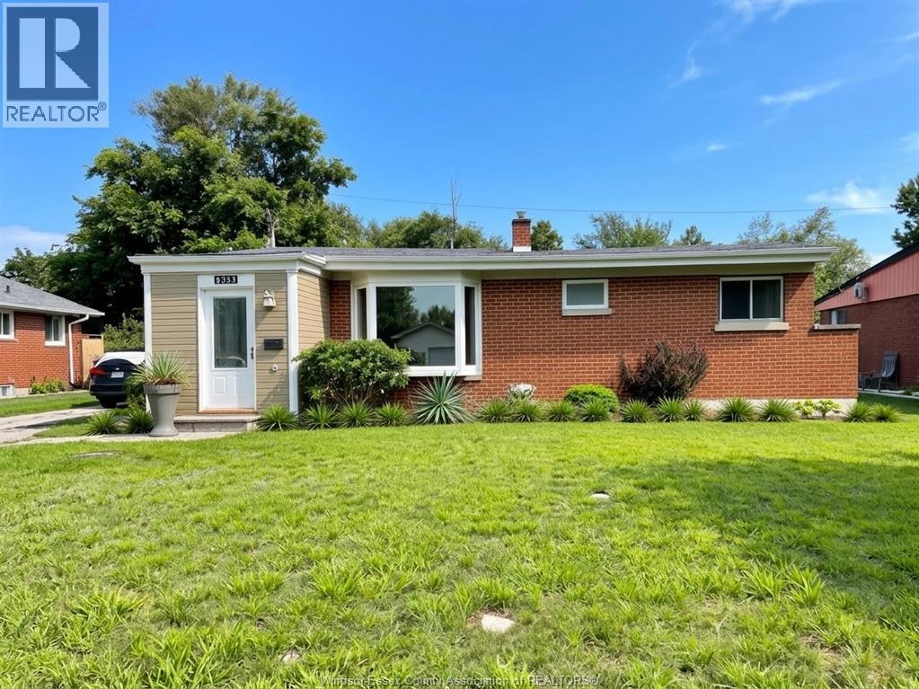 Single Family — 3615 Longfellow, Windsor, Ontario