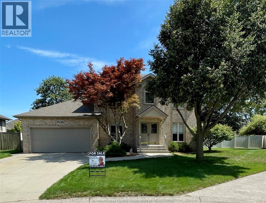 Single Family — 128 Pheasant Run Drive, Lakeshore, Ontario