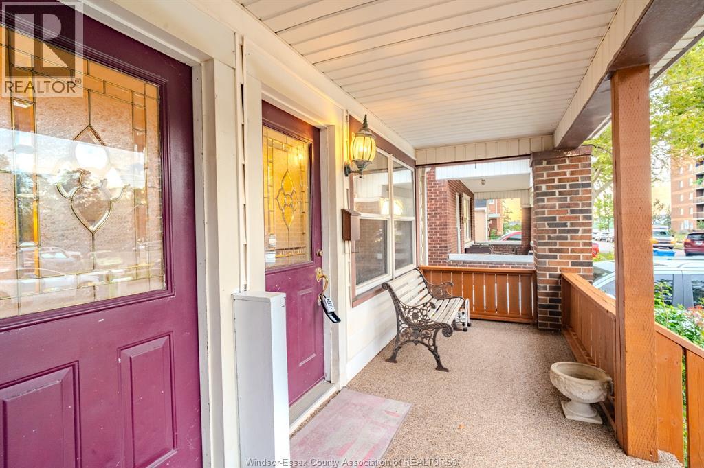 5-bedroom Single Family at 169-171 Bridge Avenue, Windsor — photograph 3