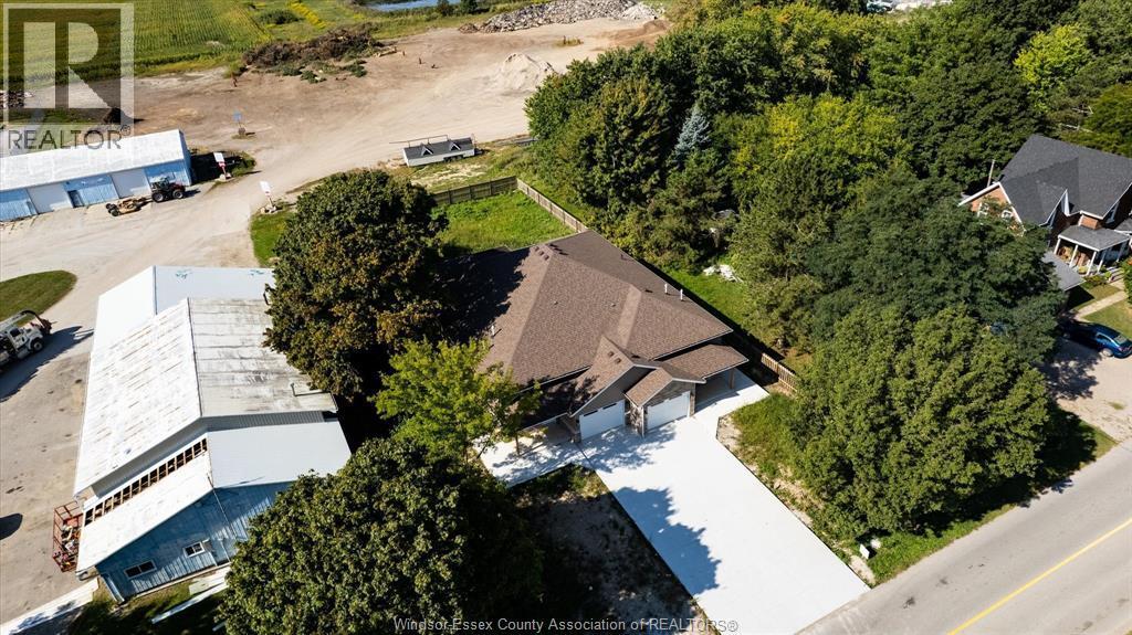 4-bedroom Single Family at 98 Erie Street, Ridgetown — photograph 2