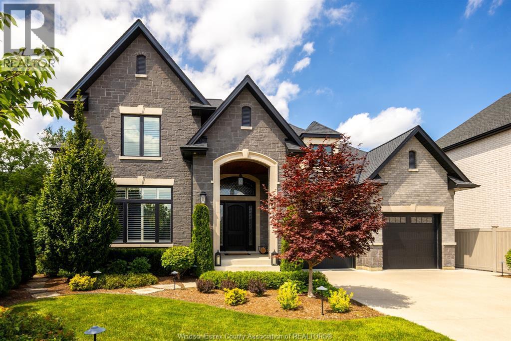 4-bedroom Single Family at 6005 Silver Maple, LaSalle — photograph 2