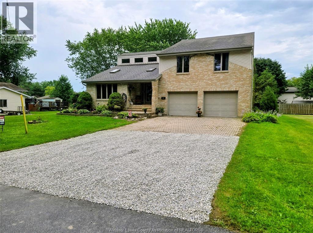Single Family — 943 Erie, Kingsville, Ontario