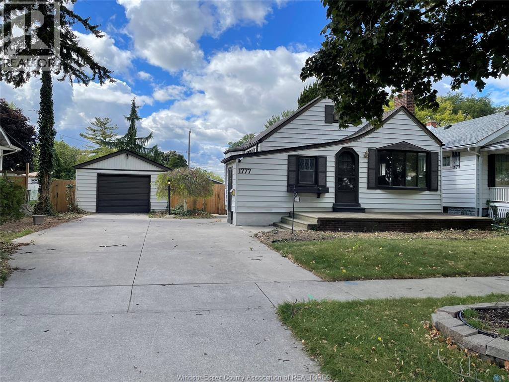 2-bedroom Single Family at 1777 George Avenue, Windsor — primary photograph