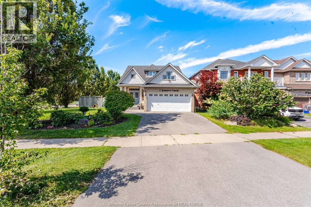 4-bedroom Single Family at 2 Sprucewood Crescent, Bowmanville — photograph 3