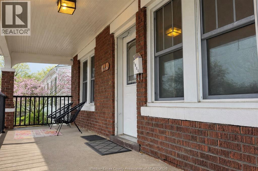 2-bedroom Single Family at 1444 Bernard #MAIN, Windsor — photograph 2