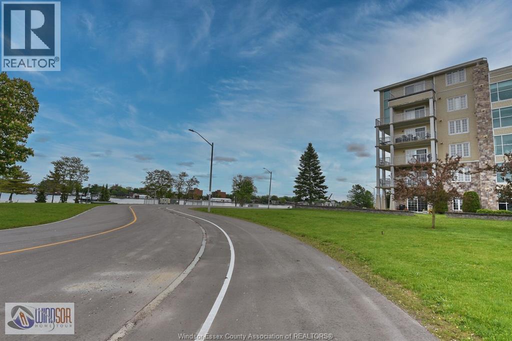2-bedroom Single Family at 34 Boblo Island #305, Amherstburg — photograph 3