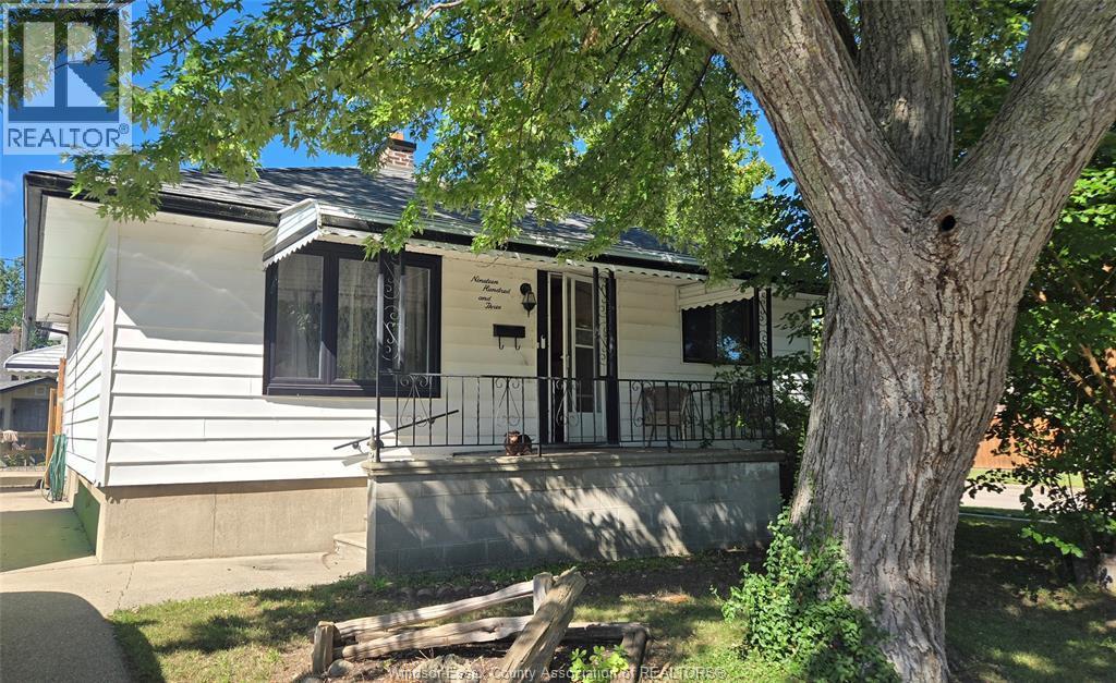 Single Family — 1903 Ellrose Avenue, Windsor, Ontario