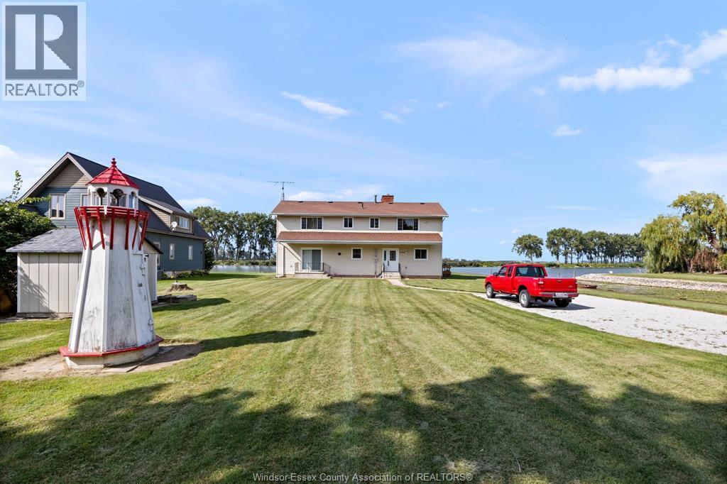 3-bedroom Single Family at 21240 Dockside, Tilbury North — primary photograph
