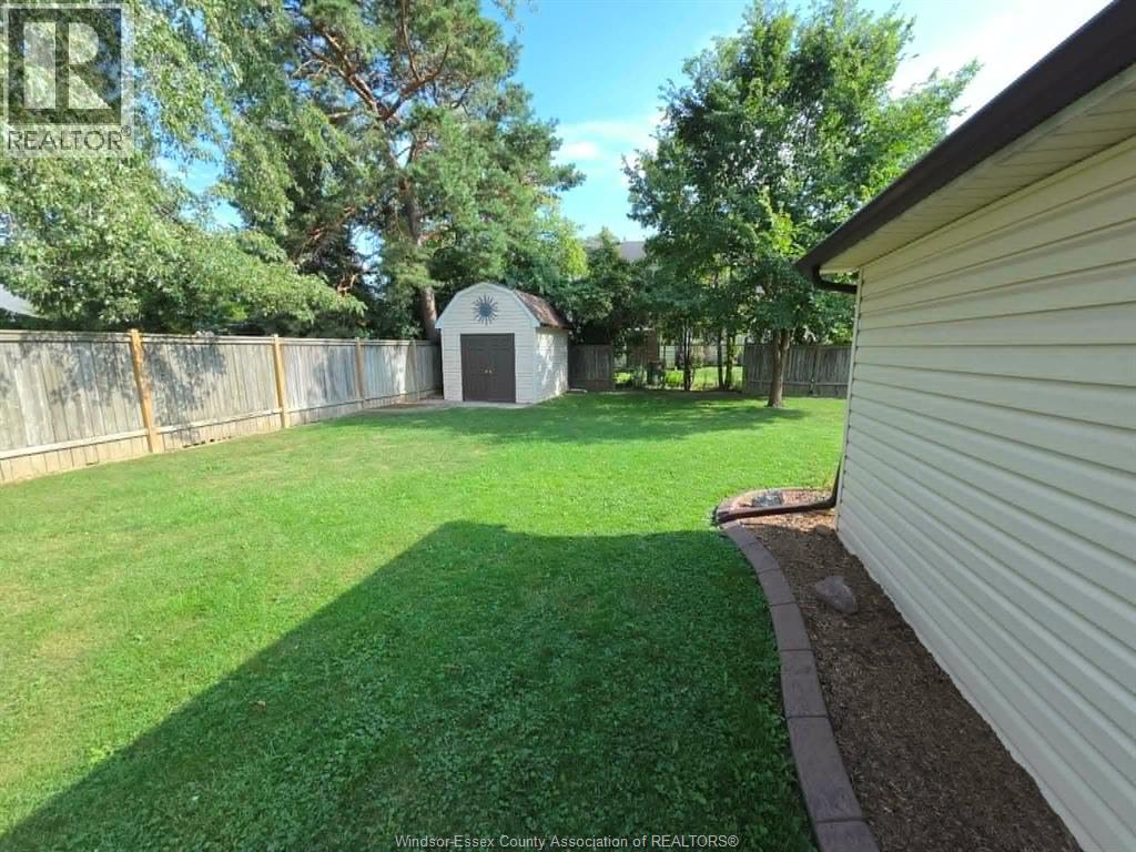 2-bedroom Single Family at 12441 Renaud Street, Tecumseh — photograph 3