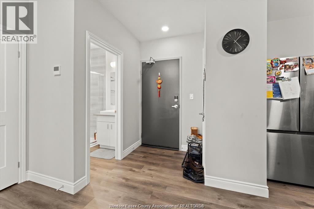 2-bedroom Single Family at 1900 6th Concession Road #312, LaSalle — photograph 3