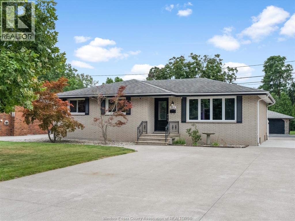 4-bedroom Single Family at 1865 Todd Lane, LaSalle — primary photograph