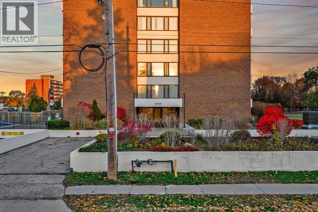 2-bedroom Single Family at 2144 Pelissier #602, Windsor — primary photograph