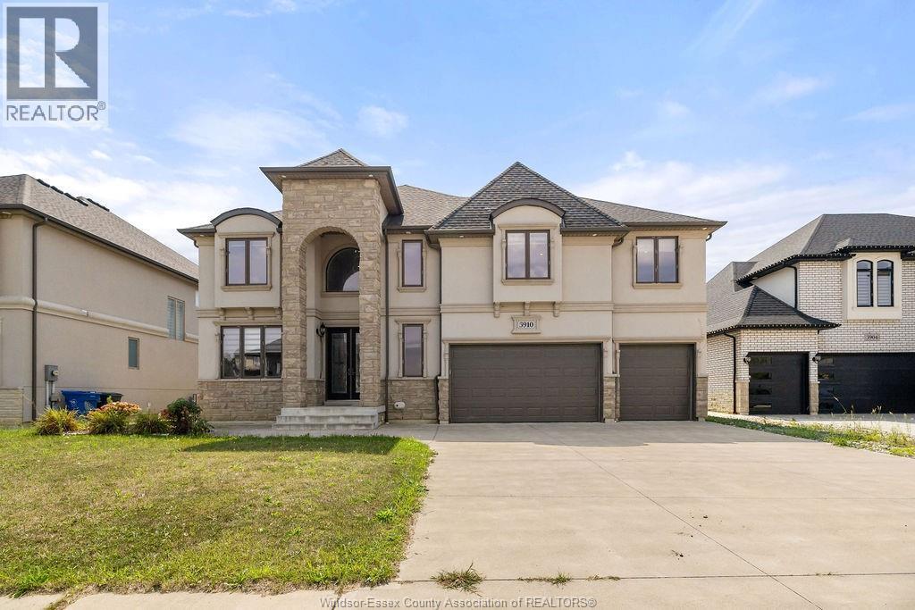 Single Family — 3910 Lasalle Woods Boulevard, LaSalle, Ontario