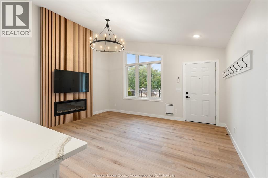 2-bedroom Single Family at 1711 Ford Boulevard #3, Windsor — photograph 2