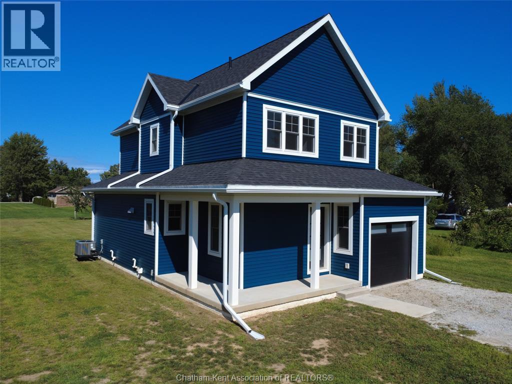 3-bedroom Single Family at 39 Adelaide Street, Shrewsbury — primary photograph