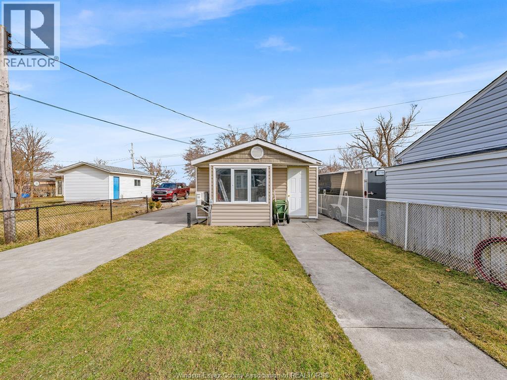 3-bedroom Single Family at 515 Lypps Beach, Colchester — photograph 3