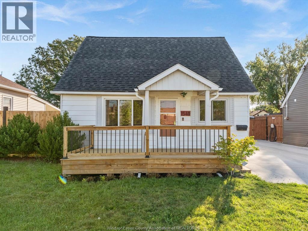 3-bedroom Single Family at 1540 St. Luke Road, Windsor — photograph 3