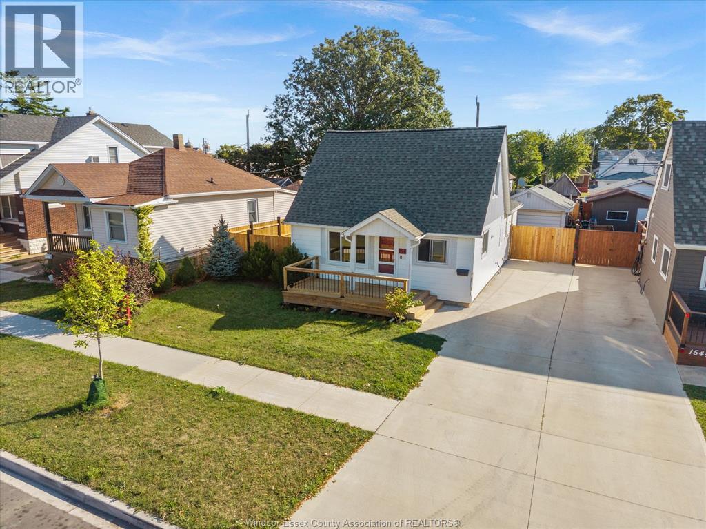 3-bedroom Single Family at 1540 St. Luke Road, Windsor — photograph 2