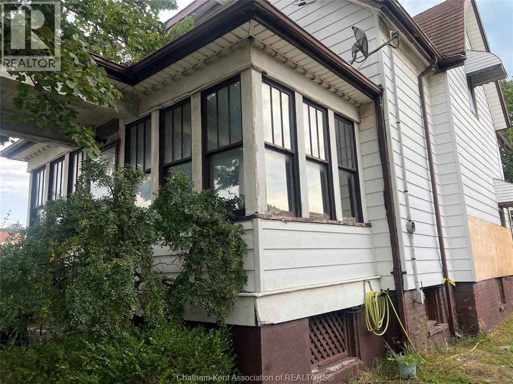 3-bedroom Single Family at 22 Park Avenue, Chatham — primary photograph