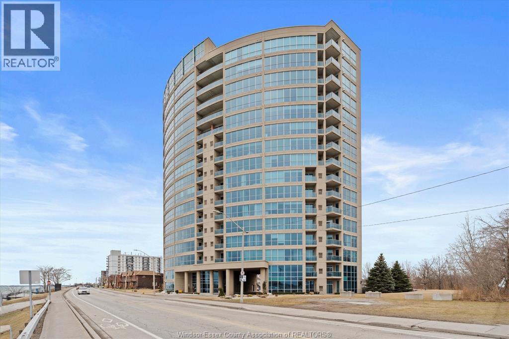 2-bedroom Single Family at 1225 Riverside Drive #1103, Windsor — primary photograph