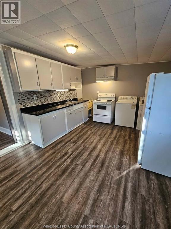 2-bedroom Single Family at 4275 Wyandotte #2, Windsor — primary photograph