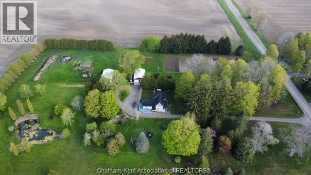 5-bedroom Single Family at 22054 Knoll Road, Orford Township — photograph 3