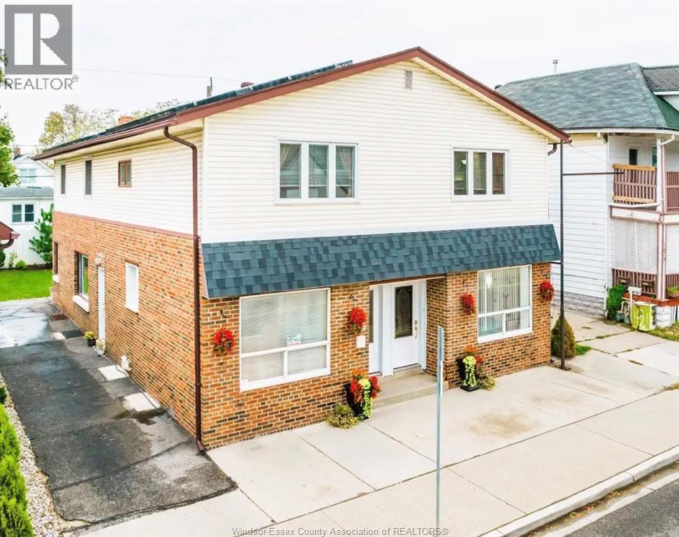 2-bedroom Single Family at 1637 Drouillard #Lower, Windsor — primary photograph
