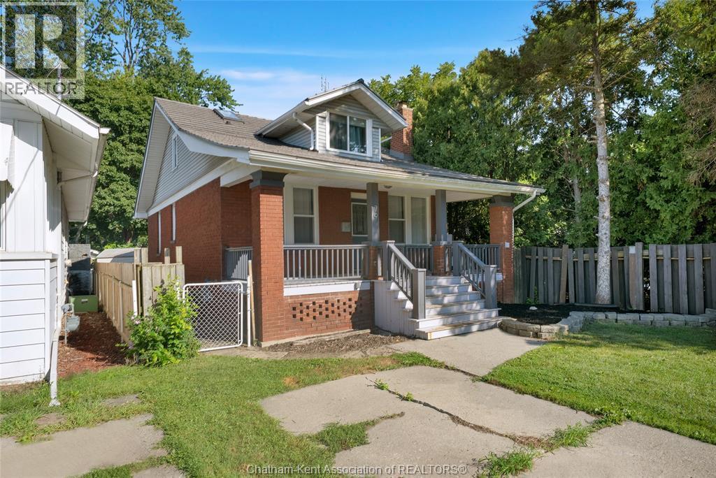 4-bedroom Single Family at 79 Forest Street, Chatham — photograph 3