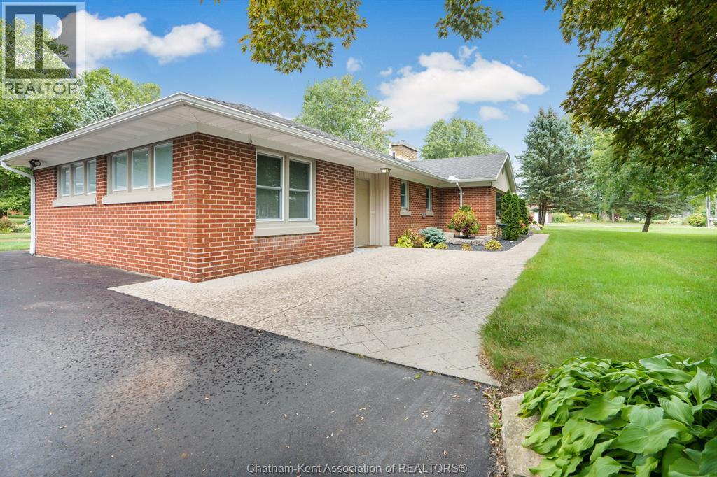 4-bedroom Single Family at 37 Gregory Drive, Chatham — photograph 2