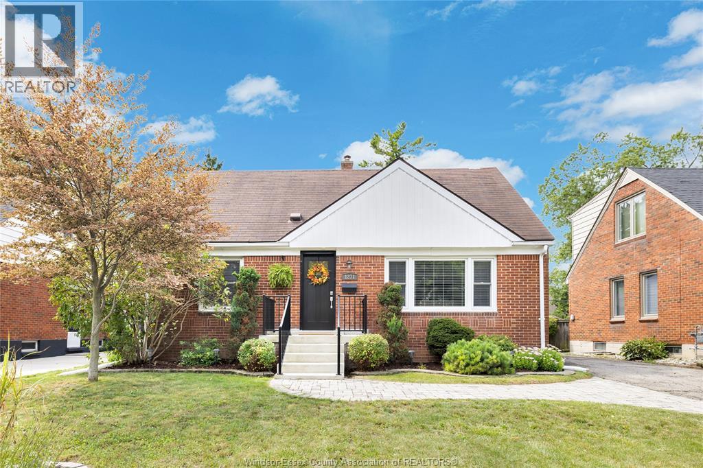 3-bedroom Single Family at 1271 Belle Isle View Boulevard, Windsor — primary photograph