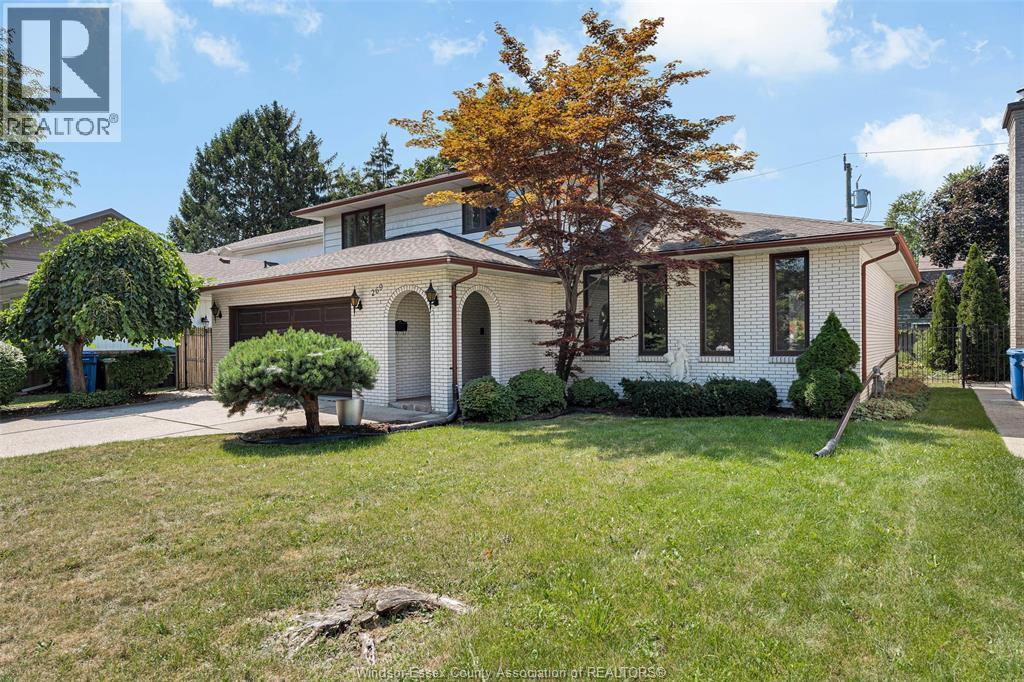 4-bedroom Single Family at 269 Orchard Grove, Windsor — photograph 3