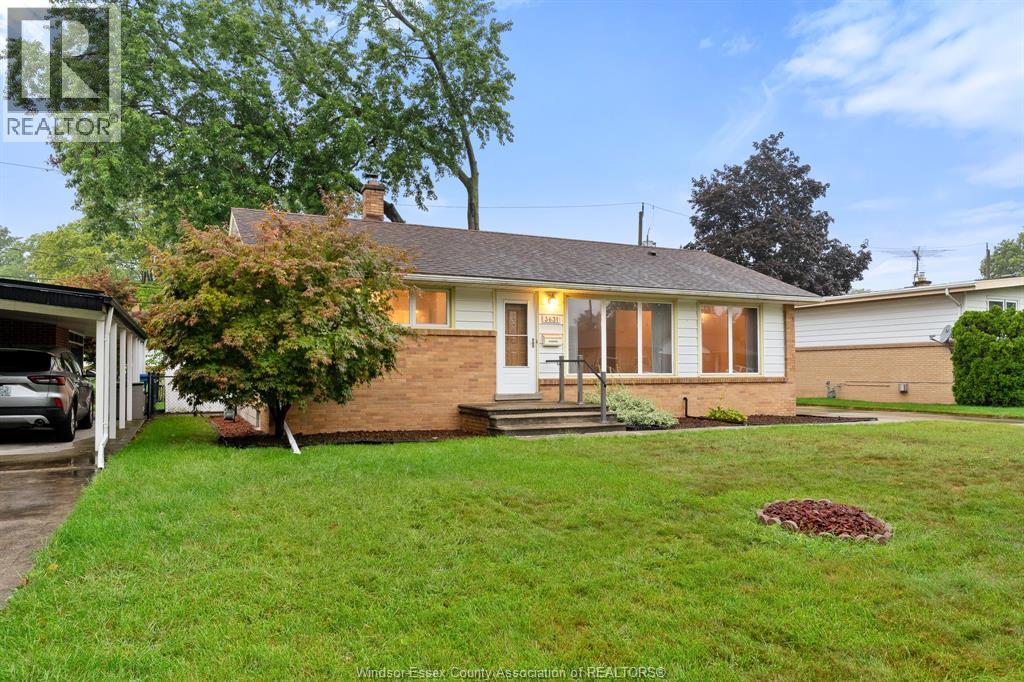 3-bedroom Single Family at 3631 Rankin Avenue, Windsor — photograph 3