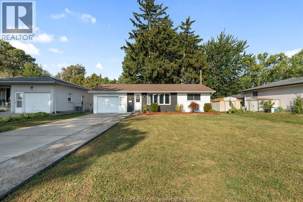 2-bedroom Single Family at 1 Longfield Lane, Leamington — photograph 2